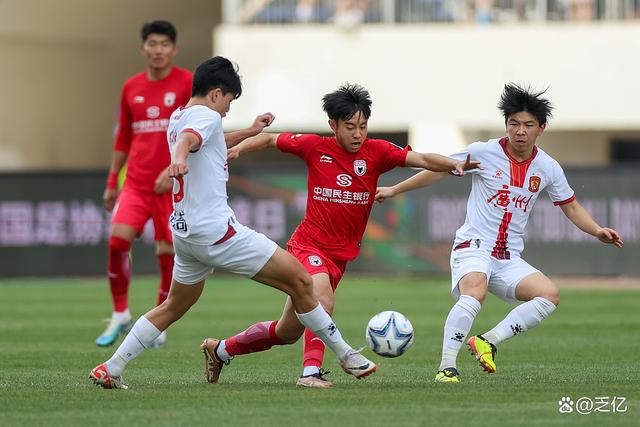 球天下体育娱乐官网-广州恒大主场球迷区